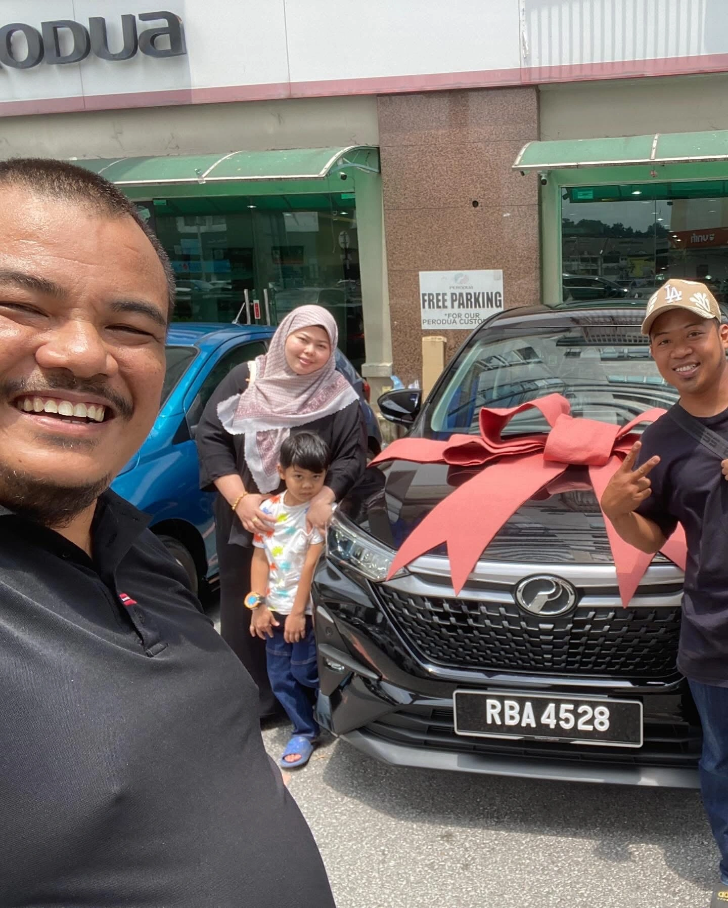 Pelanggan Dealer Perodua Ampang 3