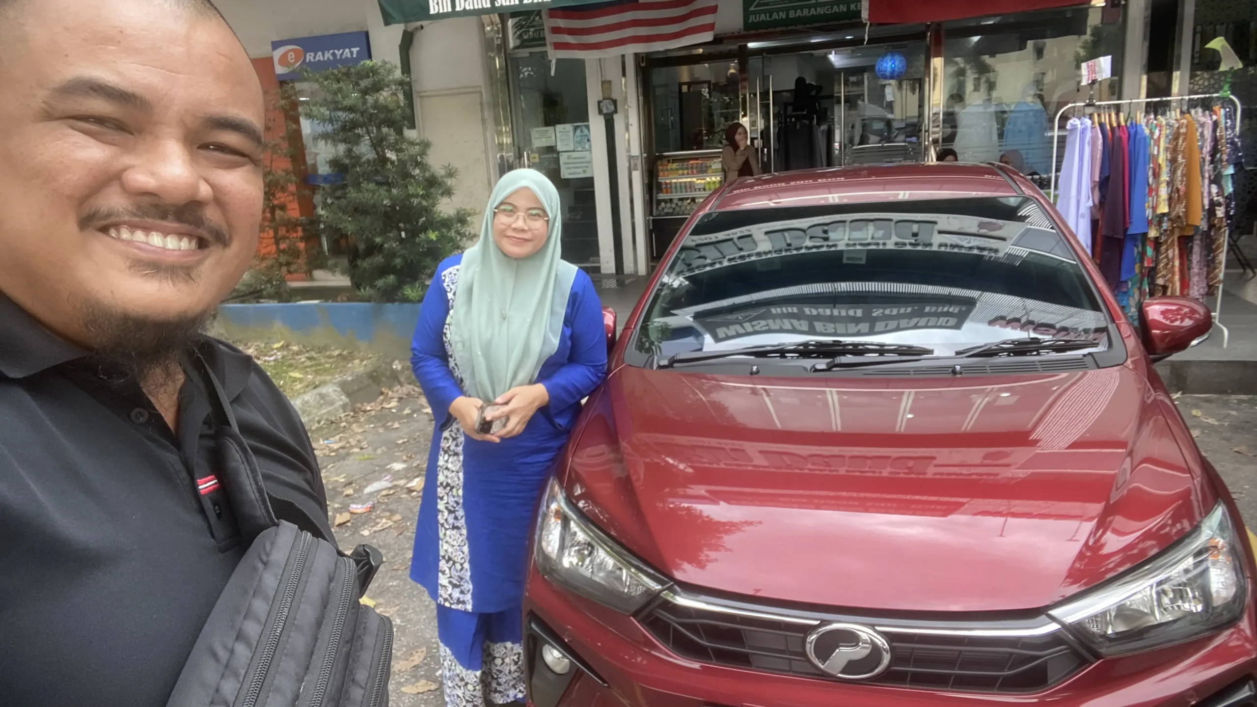 Testimoni pelanggan 7 - serahan kunci Perodua