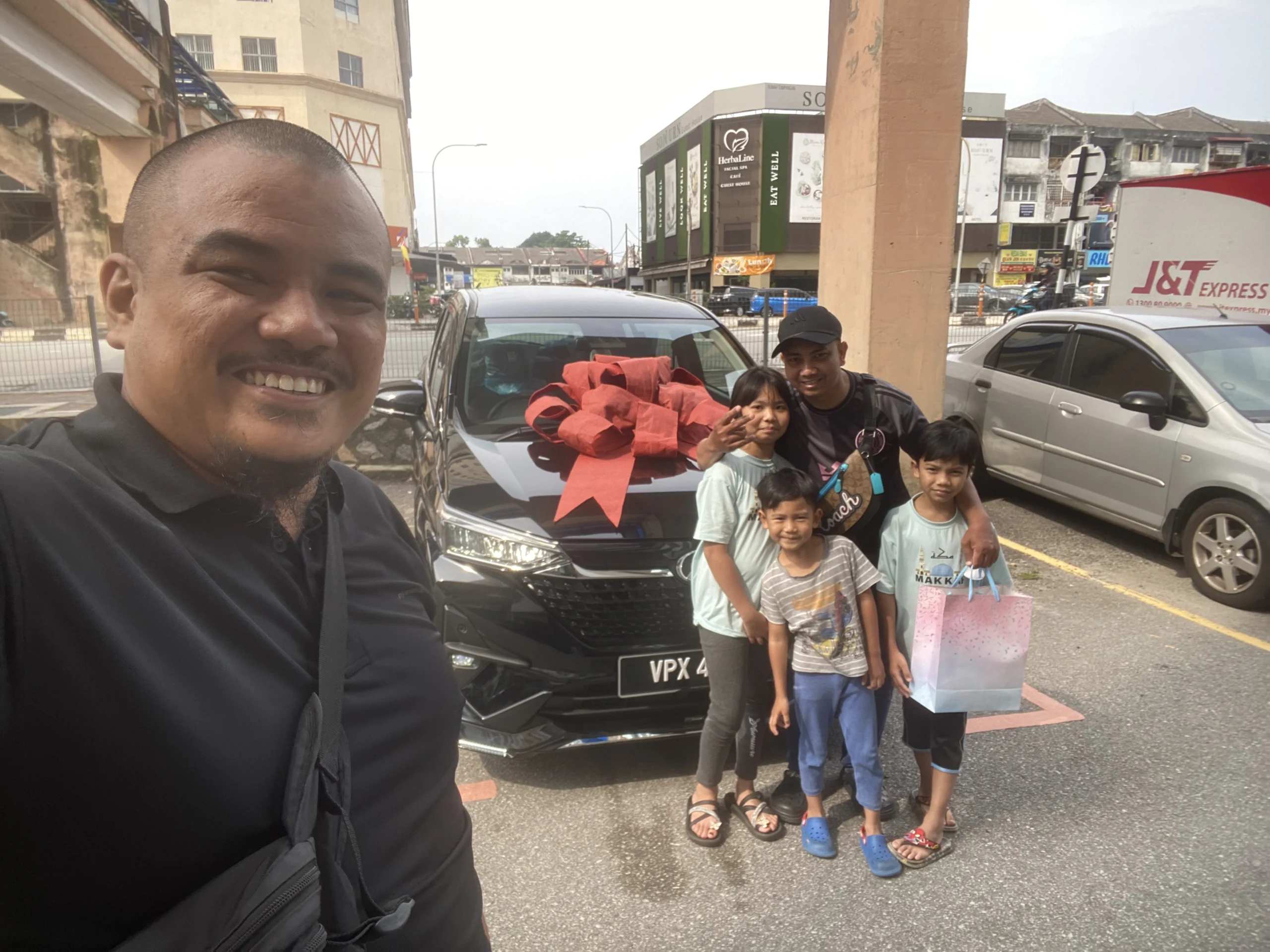 Pelanggan Dealer Perodua Ampang 1